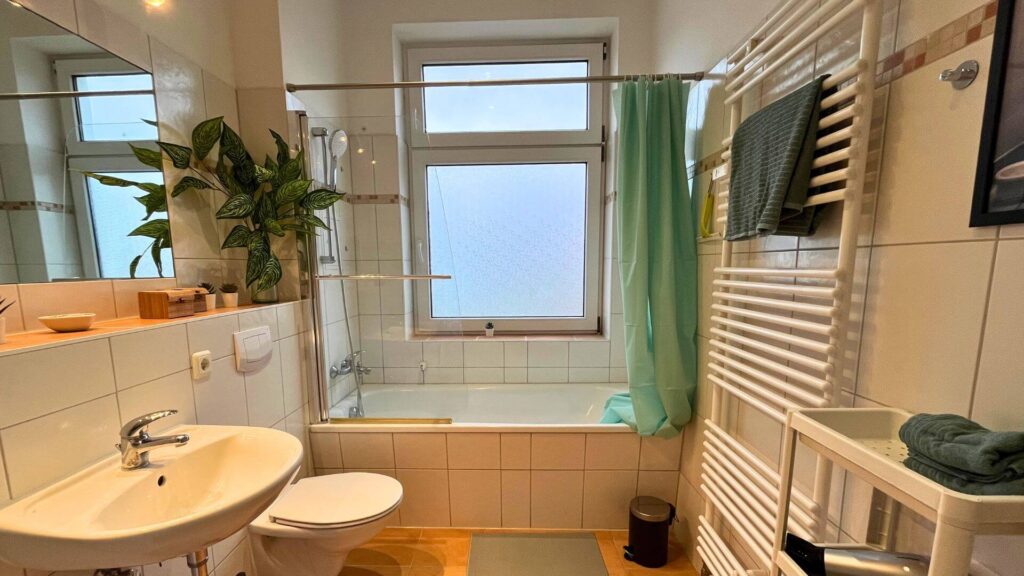 Ferienwohnungen in Magdeburg mieten mit Blue Chili Apartments. Ferienwohnung 00 Ansicht.